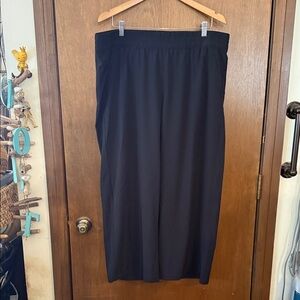 Eddie Bauer Black Elastic-Waist Maxi Skirt